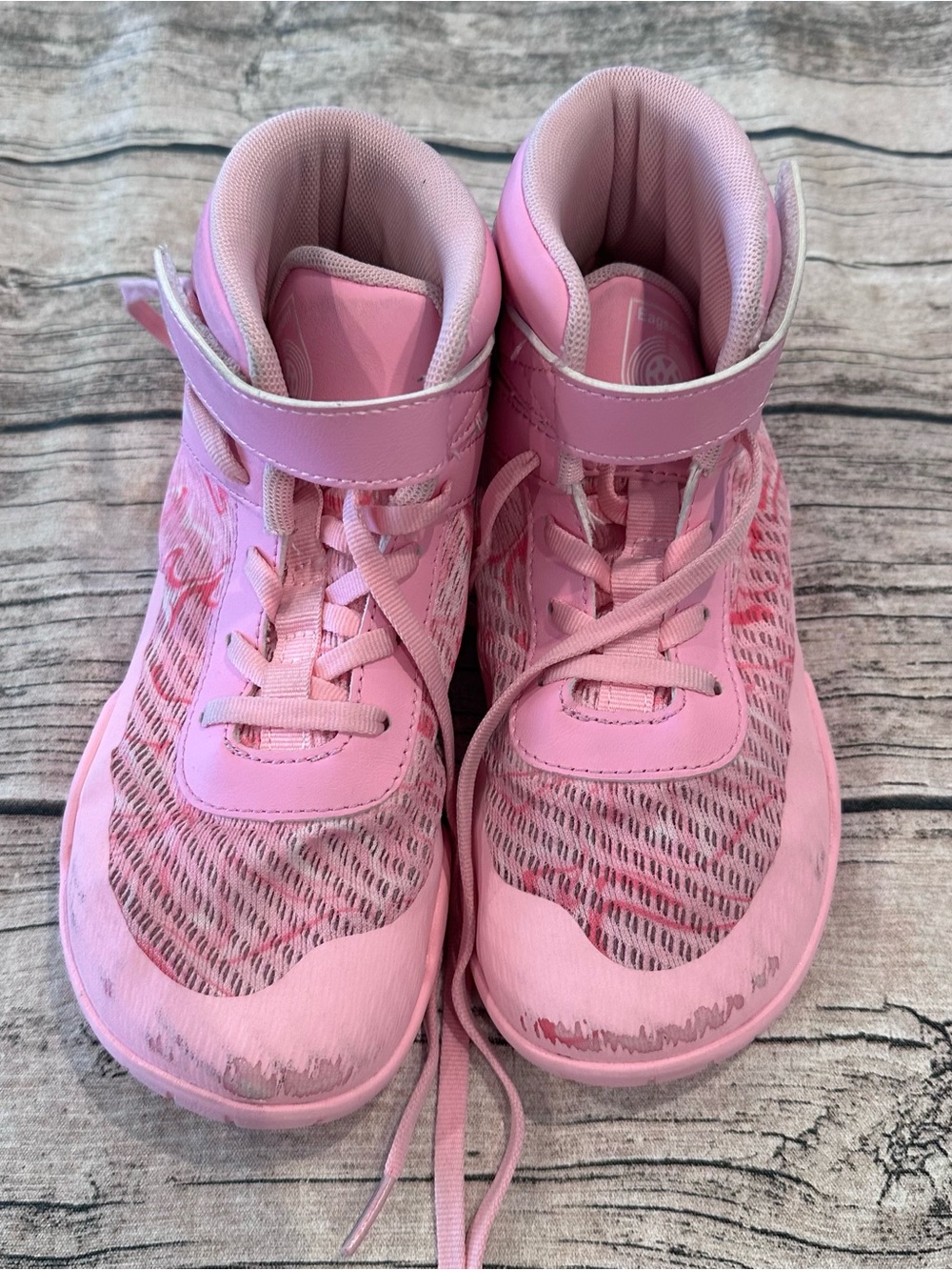 Amazon Girls’ Pink High-Top Wrestling Shoes Size 34 (big kid size 3)